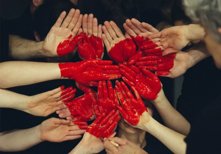 Na czym polegają ustawienia systemowe w hipnoterapii?