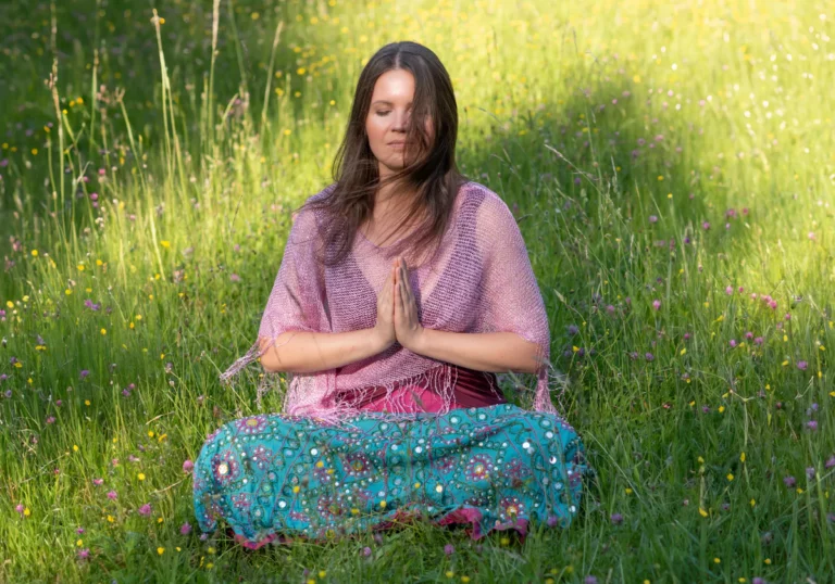 MINDFULNESS – Sztuka Bycia Tu i Teraz